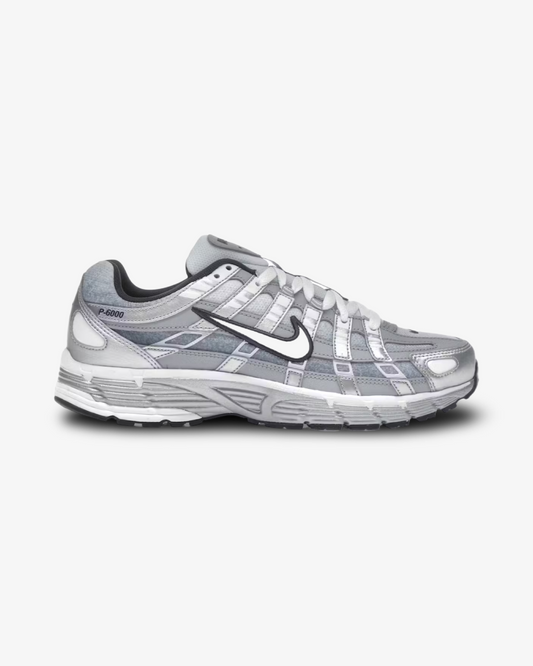 NIKE P-6000 METALLIC SILVER SUMMIT WHITE-WOLF GREY