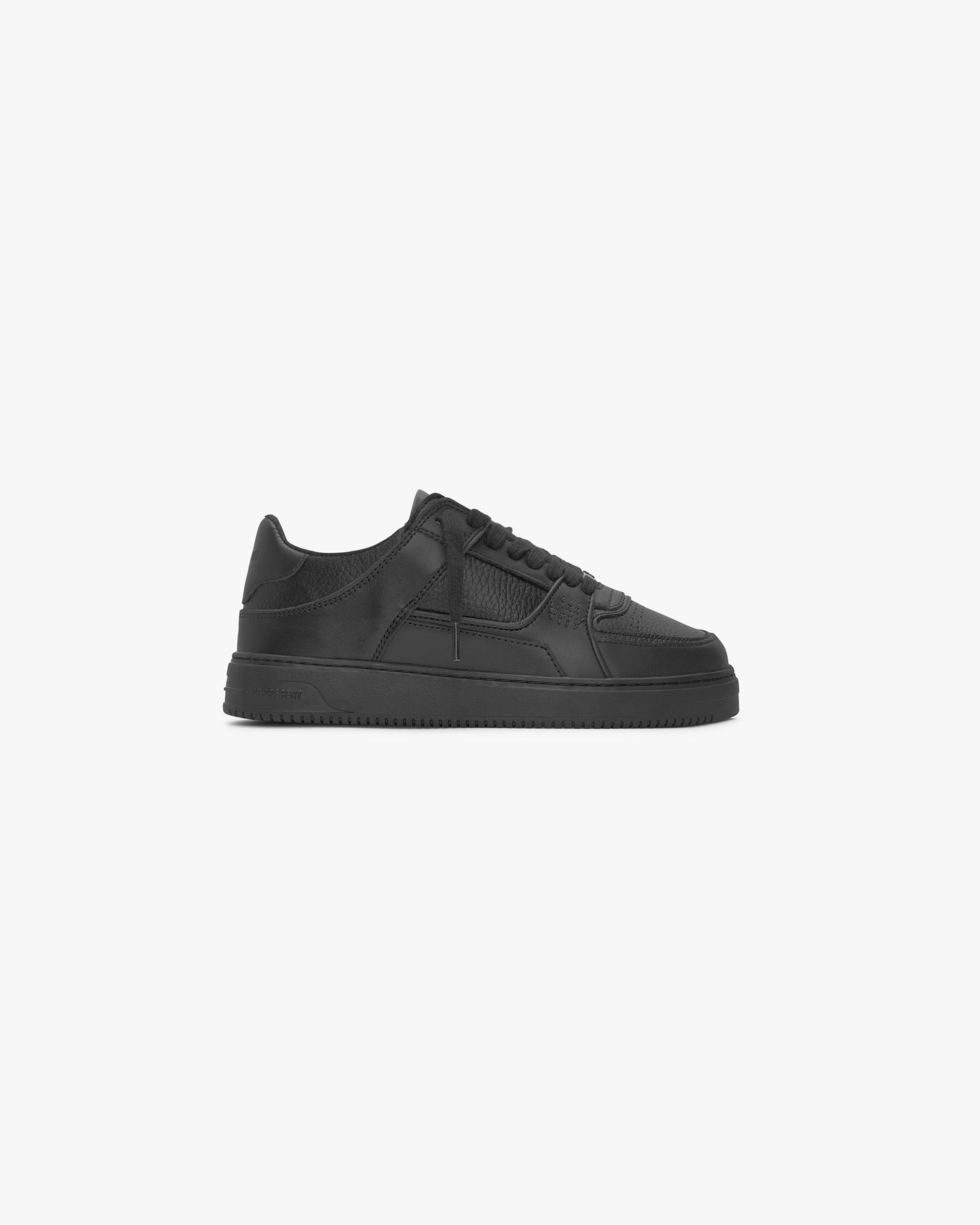 APEX - TRIPLE BLACK
